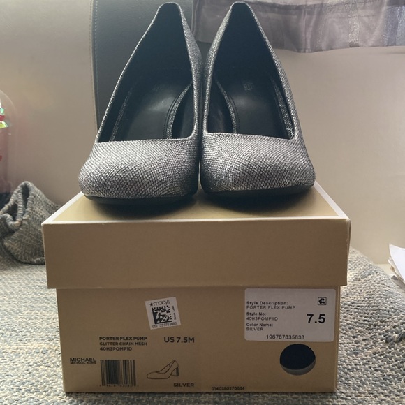 Michael Kors Porter Flex Pump Glitter Chain Mesh in size 7.5 - Picture 7 of 13